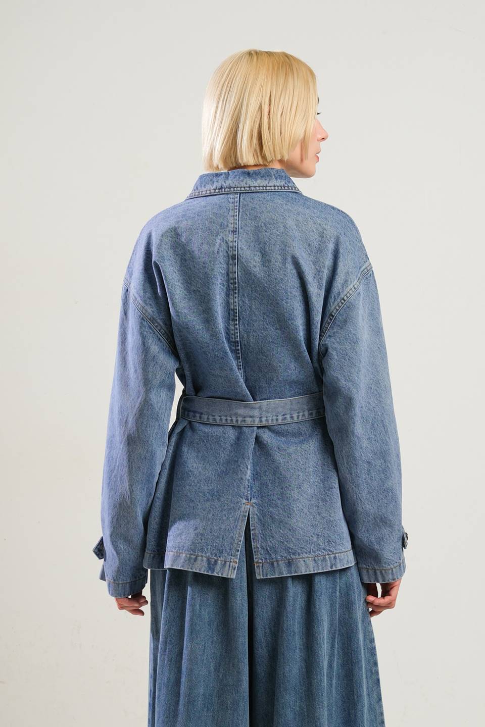 BREATHTAKING CHARM DENIM MIDI JACKET Flying Tomato